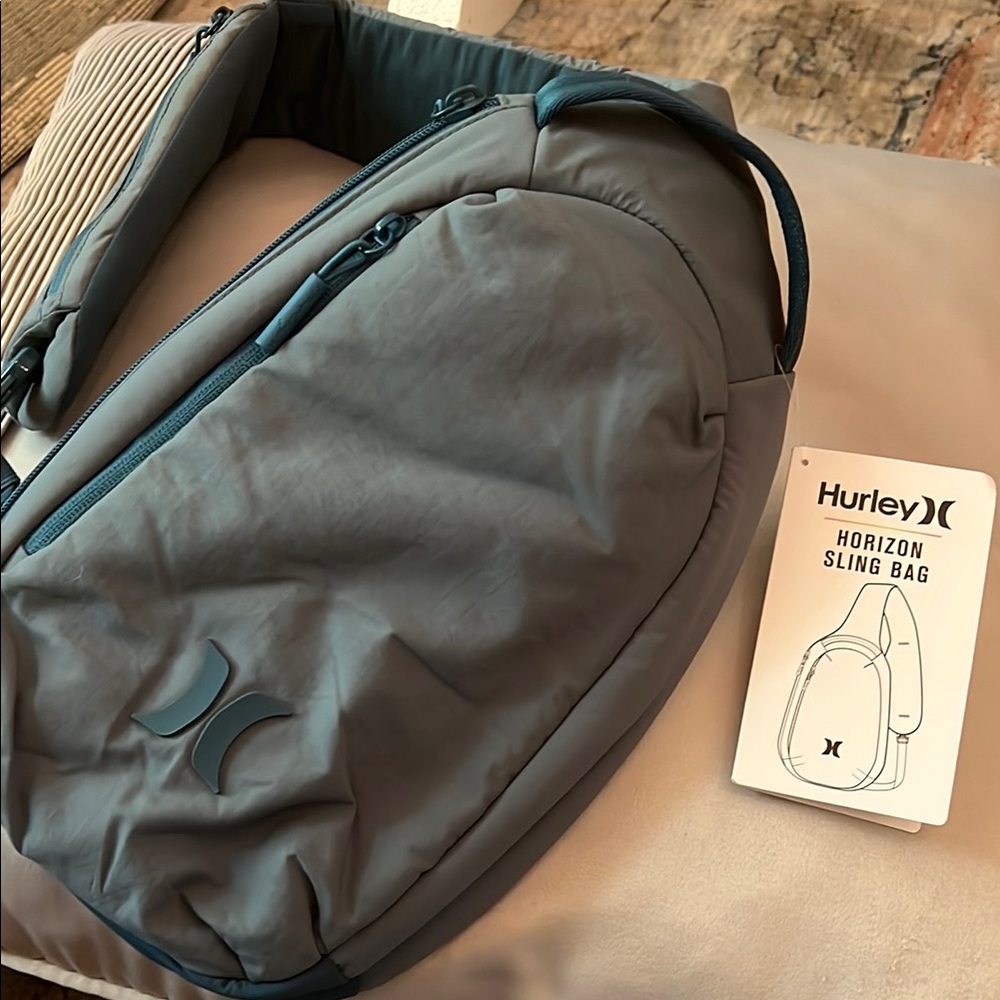 Hurley Gray Belt Bag Sleek Design